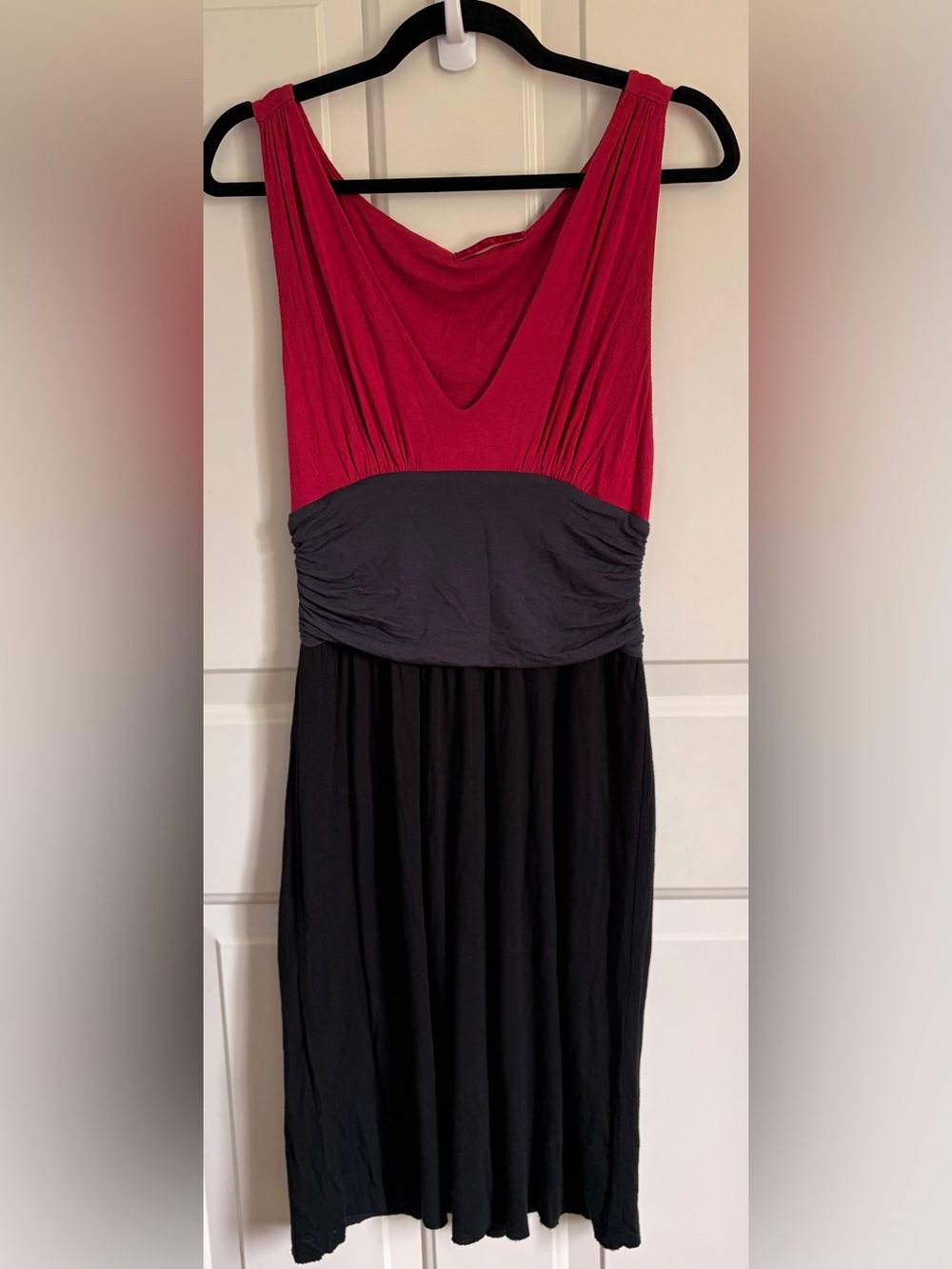 Velvet by Graham & Spencer Strapless Colorblock Dress in Red, Charcoal, Black